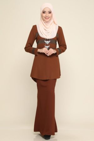 Kurung Sandra Brown