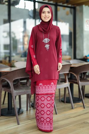 Kurung Permaisuri Maroon