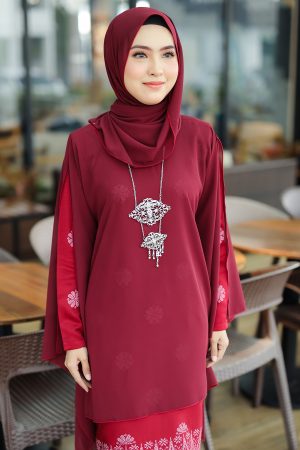 Kurung Permaisuri Maroon