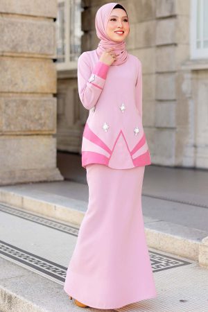 Kurung Nedeera Pink