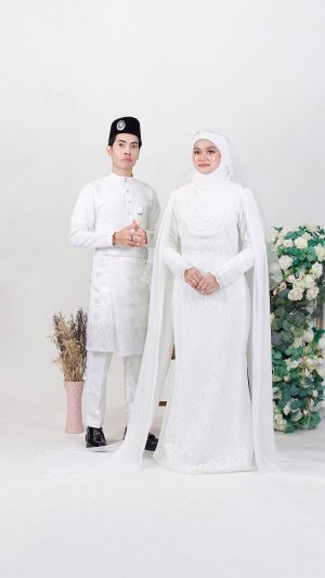Dress Amoura Exclusive – OFF WHITE